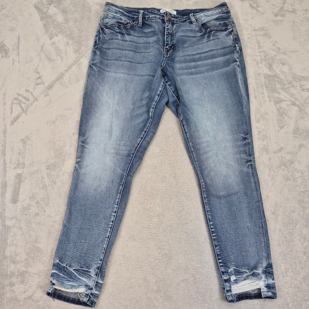 BKE 33 Gabby Curvy Fit High Rise Ankle Jeans Medium Wash Distressed Plus Stretch